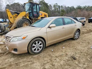 2011 TOYOTA CAMRY