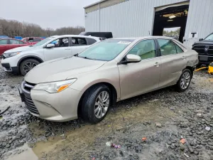 2016 TOYOTA CAMRY