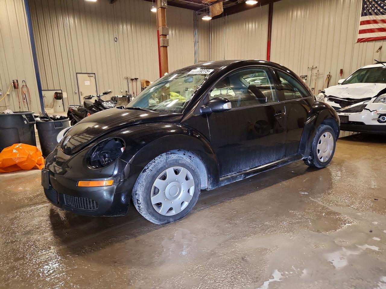 2010 VOLKSWAGEN BEETLE
