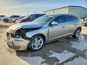 2015 VOLVO V60