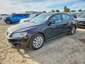 2013 VOLKSWAGEN PASSAT