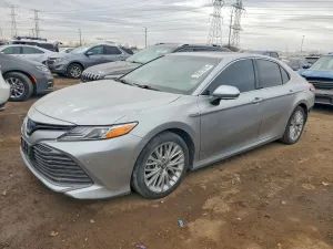 2018 TOYOTA CAMRY