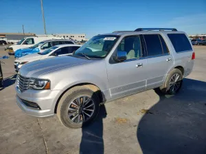 2015 LINCOLN TOWNHOUSE NAVIGATOR