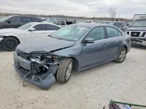 2013 VOLKSWAGEN JETTA