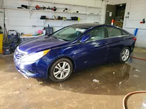 2011 HYUNDAI SONATA