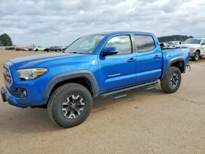 2017 TOYOTA TACOMA