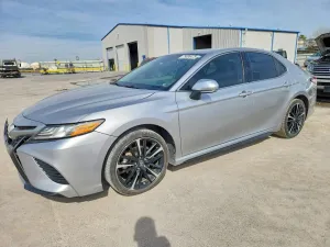 2019 TOYOTA CAMRY