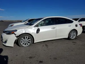 2015 TOYOTA AVALON