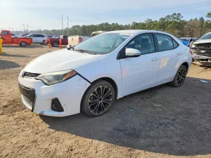 2016 TOYOTA COROLLA