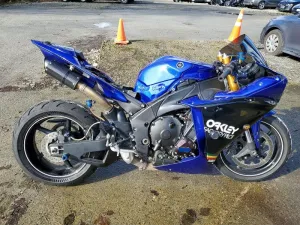 2012 YAMAHA YZF1000