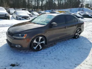 2011 VOLKSWAGEN JETTA