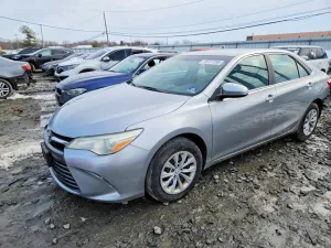 2015 TOYOTA CAMRY