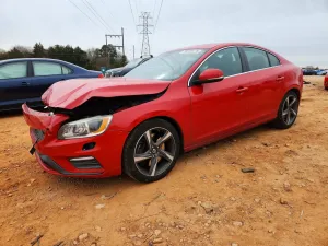 2015 VOLVO S60