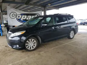 2015 TOYOTA SIENNA