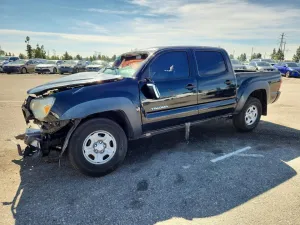 2015 TOYOTA TACOMA
