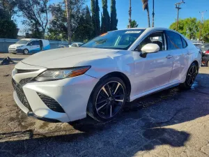 2019 TOYOTA CAMRY