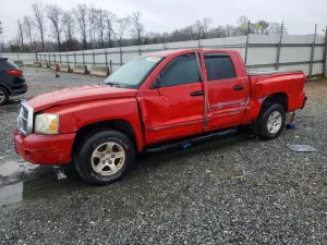 2005 DODGE DAKOTA