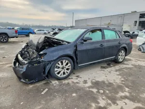 2011 TOYOTA AVALON