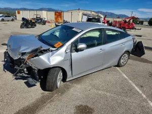 2016 TOYOTA PRIUS