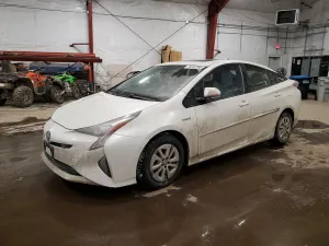 2016 TOYOTA PRIUS