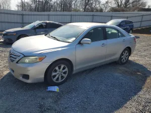 2011 TOYOTA CAMRY