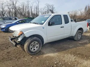 2015 NISSAN FRONTIER