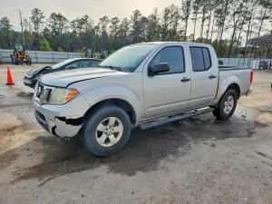 2013 NISSAN FRONTIER