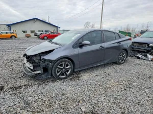 2019 TOYOTA PRIUS