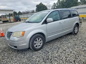 2010 CHRYSLER MINIVAN