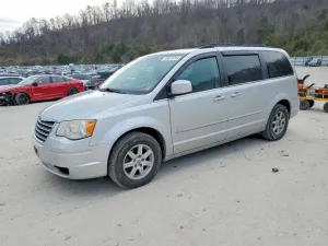 2010 CHRYSLER MINIVAN