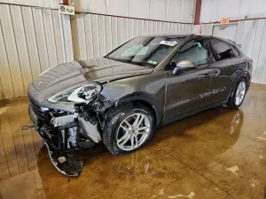 2021 PORSCHE CAYENNE