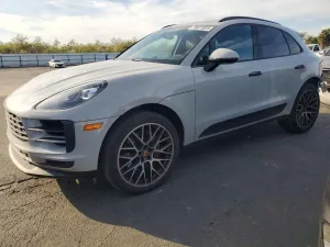 2020 PORSCHE MACAN