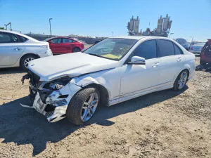 2013 MERCEDES-BENZ C-CLASS