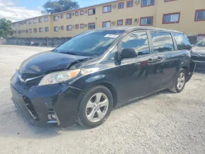 2016 TOYOTA SIENNA