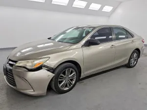 2015 TOYOTA CAMRY