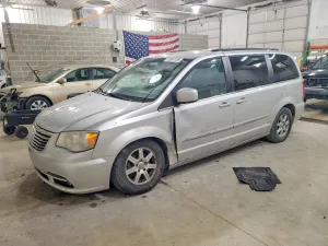 2012 CHRYSLER MINIVAN