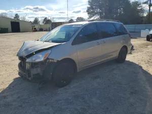 2005 TOYOTA SIENNA