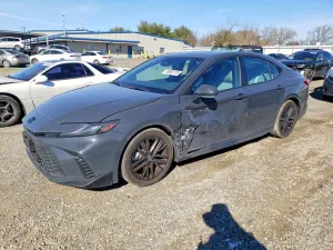 2025 TOYOTA CAMRY