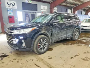 2017 TOYOTA HIGHLANDER