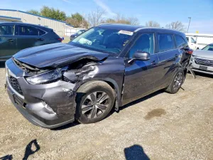 2023 TOYOTA HIGHLANDER