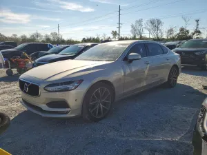 2018 VOLVO S90