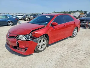 2013 TOYOTA CAMRY