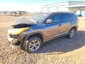 2015 TOYOTA HIGHLANDER