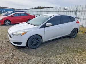 2015 FORD FOCUS