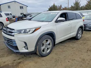 2017 TOYOTA HIGHLANDER