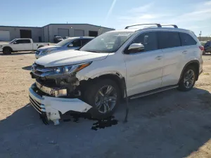 2017 TOYOTA HIGHLANDER