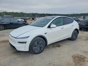 2026 TESLA MODEL Y