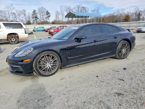 2019 PORSCHE PANAMERA