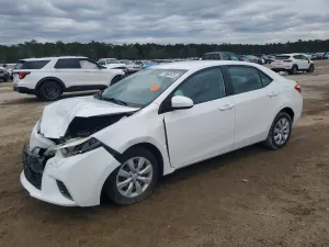 2015 TOYOTA COROLLA