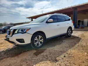 2017 NISSAN PATHFINDER